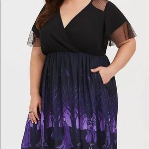 Disney Villain dress size 5 Torrid